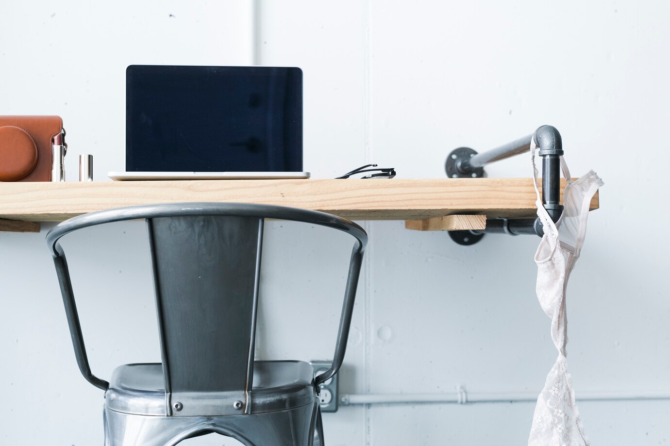 interior-female-workspace-home_23-2147778843